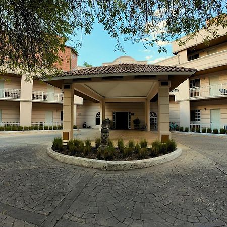 Hotel Real Del Bosque Golf And Spa Tula de Allende Extérieur photo