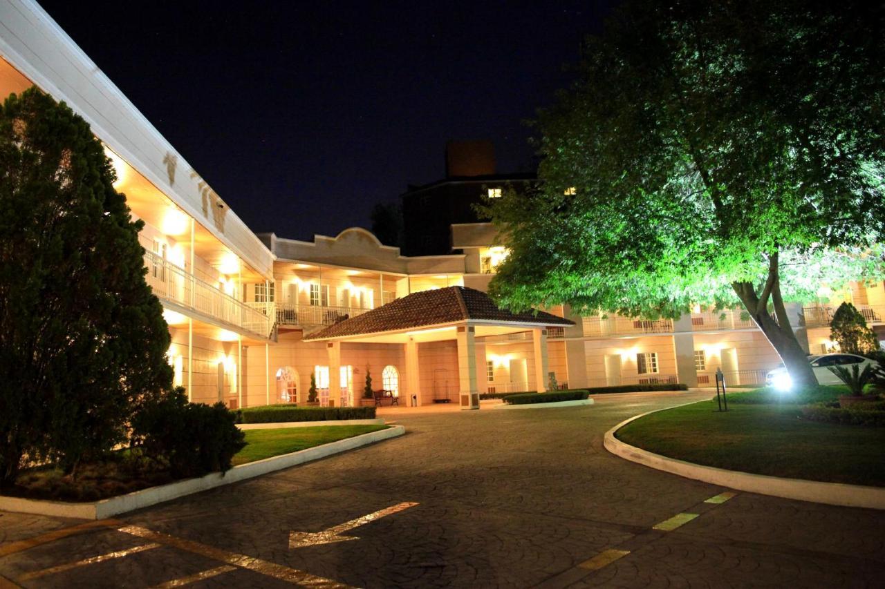 Hotel Real Del Bosque Golf And Spa Tula de Allende Extérieur photo
