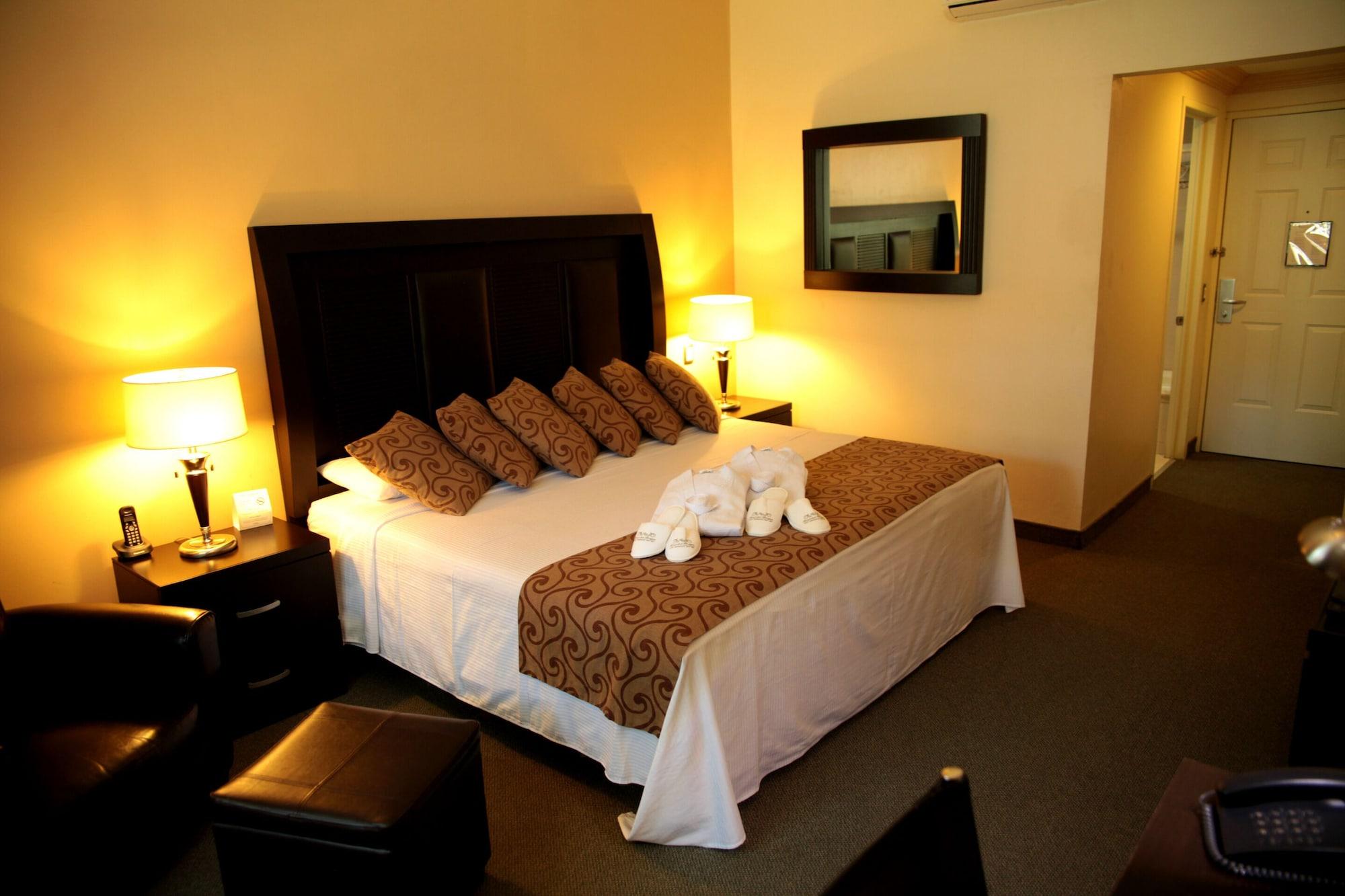 Hotel Real Del Bosque Golf And Spa Tula de Allende Extérieur photo