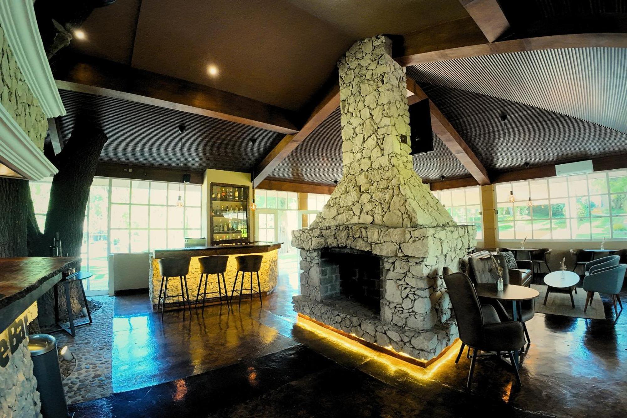 Hotel Real Del Bosque Golf And Spa Tula de Allende Extérieur photo