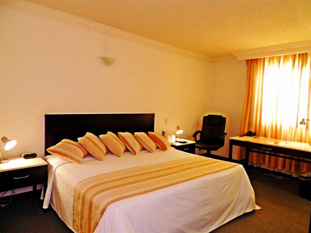 Hotel Real Del Bosque Golf And Spa Tula de Allende Extérieur photo