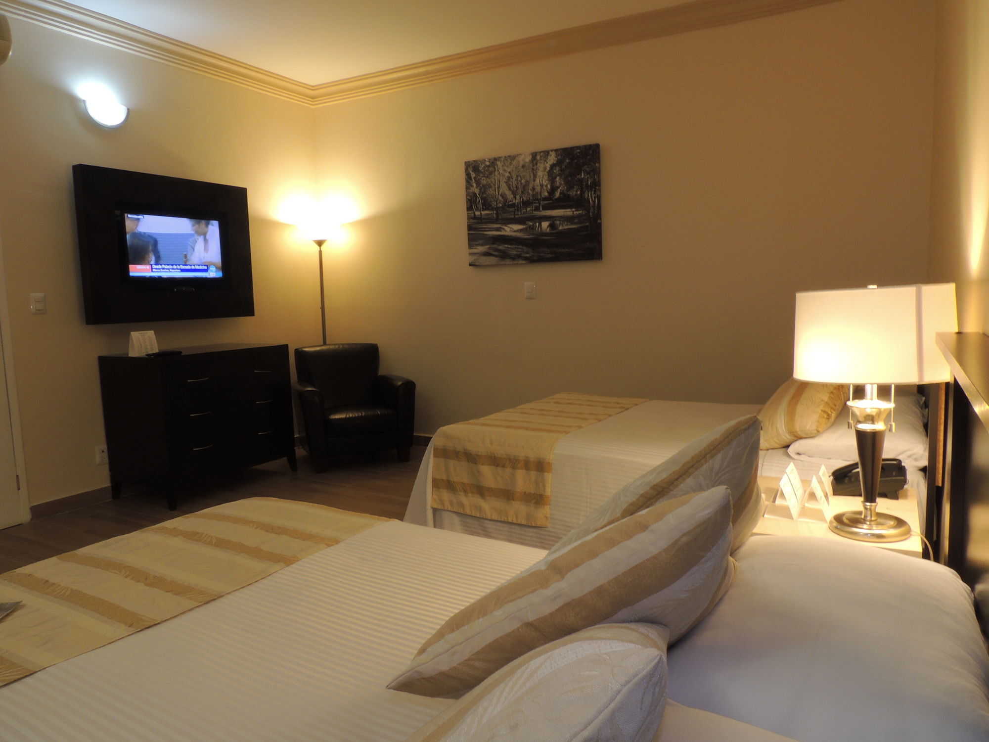 Hotel Real Del Bosque Golf And Spa Tula de Allende Extérieur photo